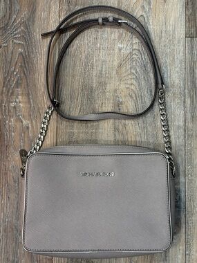 Michael Kors Grey East West Crossbody Bag with Silver Chain Strap. EUC!